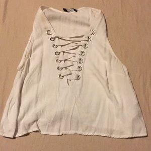 White V cut crop top